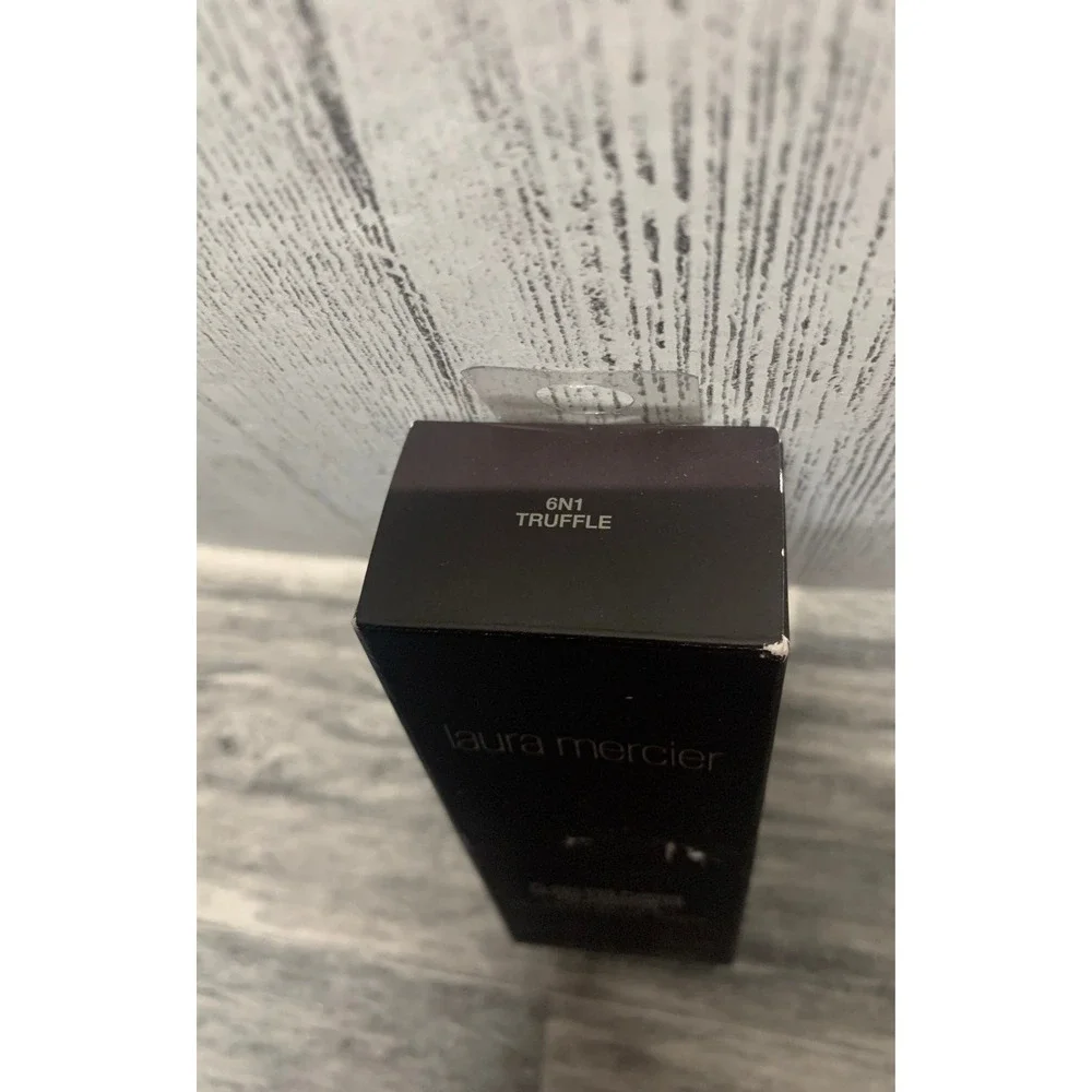 Laura mercier Foundation Truffle‎